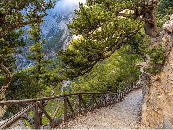 Samaria Gorge: ghidul complet pentru o drumeție de neuitat în Creta