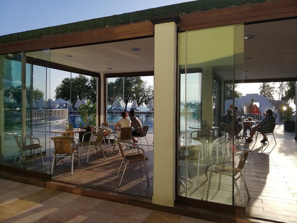 restaurants-snack-bar