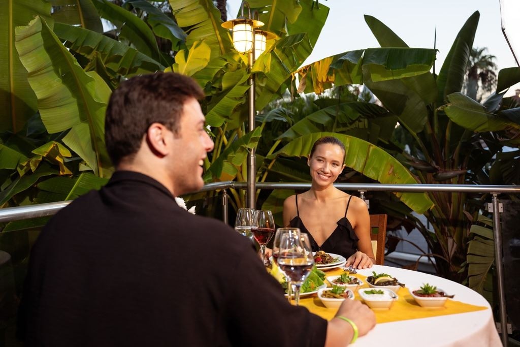 restaurants-peruna-a-lacarte-restaurant