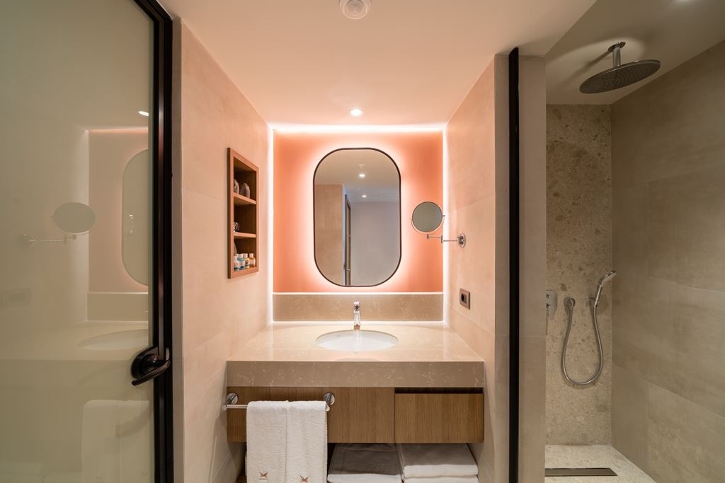 rooms-deluxe-connection-rooms-land-view