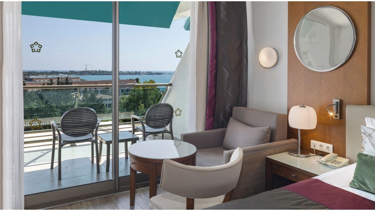 rooms-standart-sea-view-room
