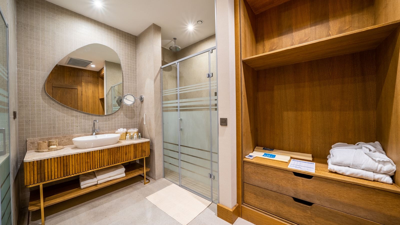 rooms-executive-villa