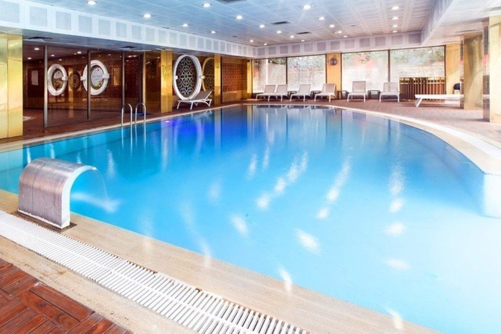 pools-indoor-pool