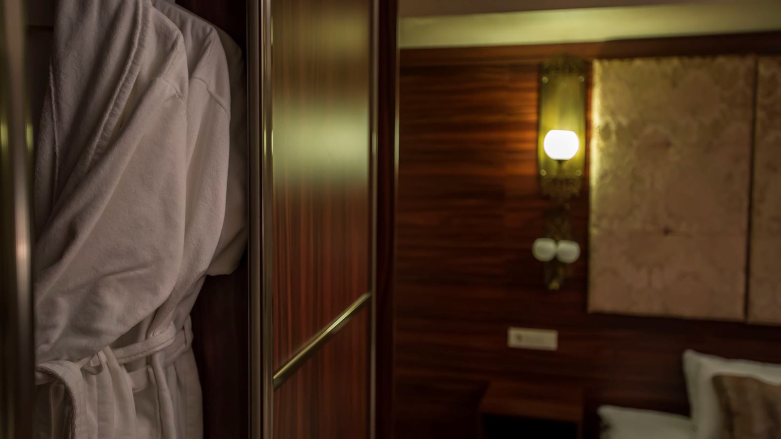 rooms-suite-room