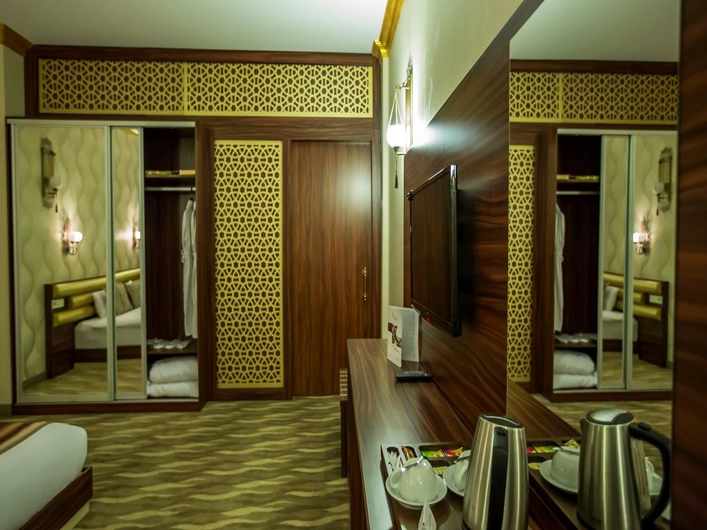 rooms-premium-suit-oda