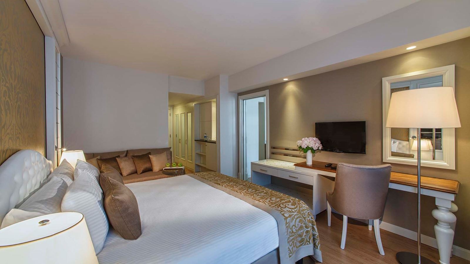 rooms-connection-family-room