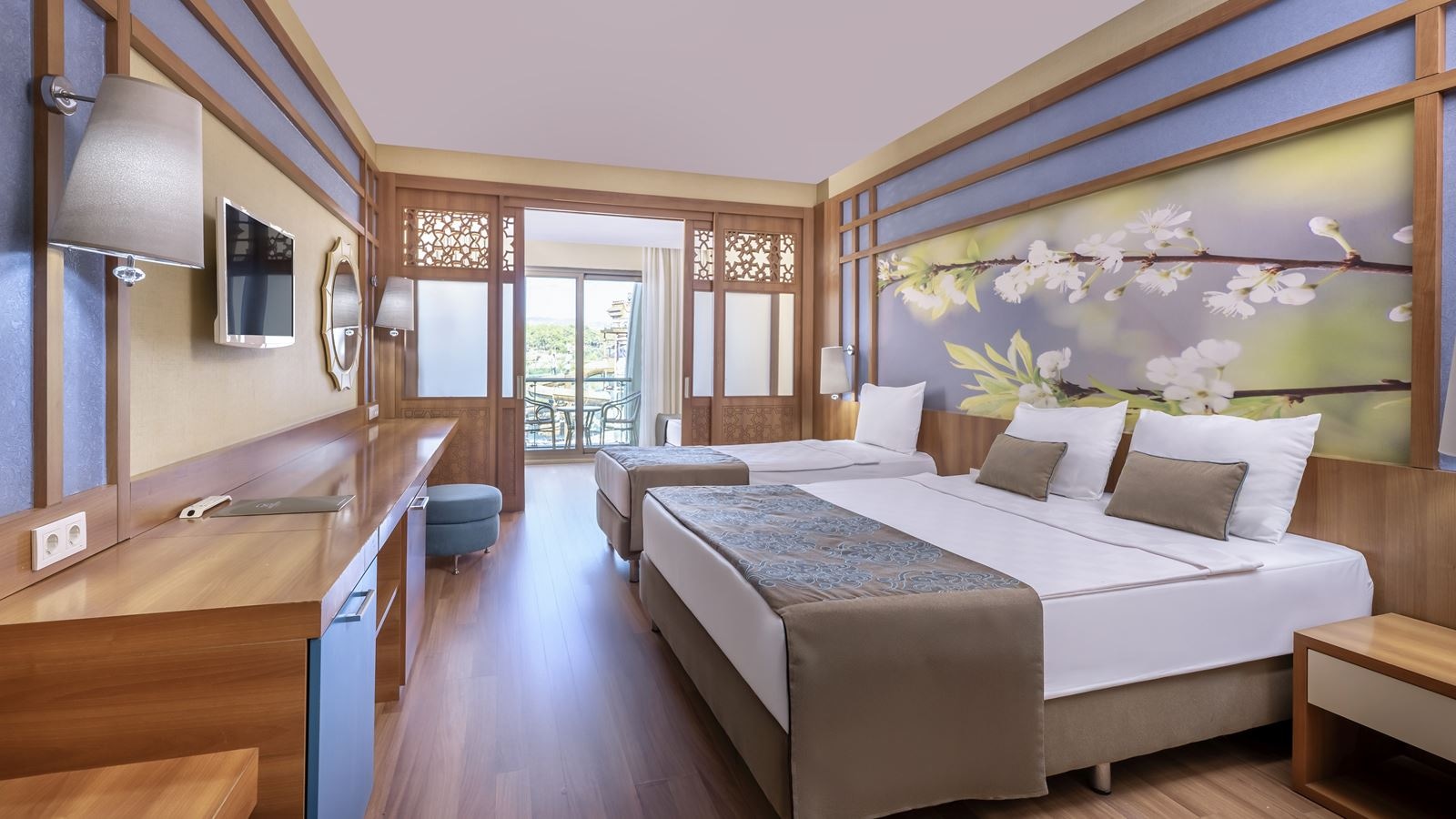 rooms-family-land-view