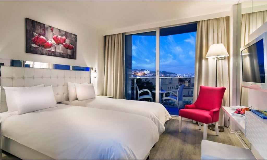 rooms-standard-room-land-view