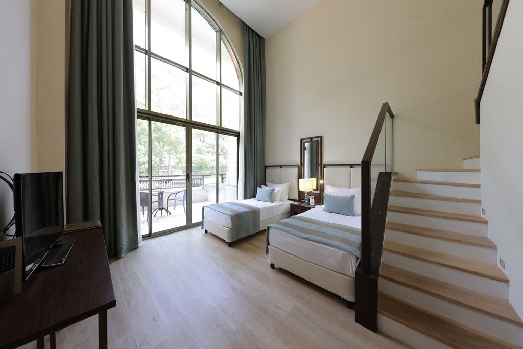 rooms-dublex-family-suite