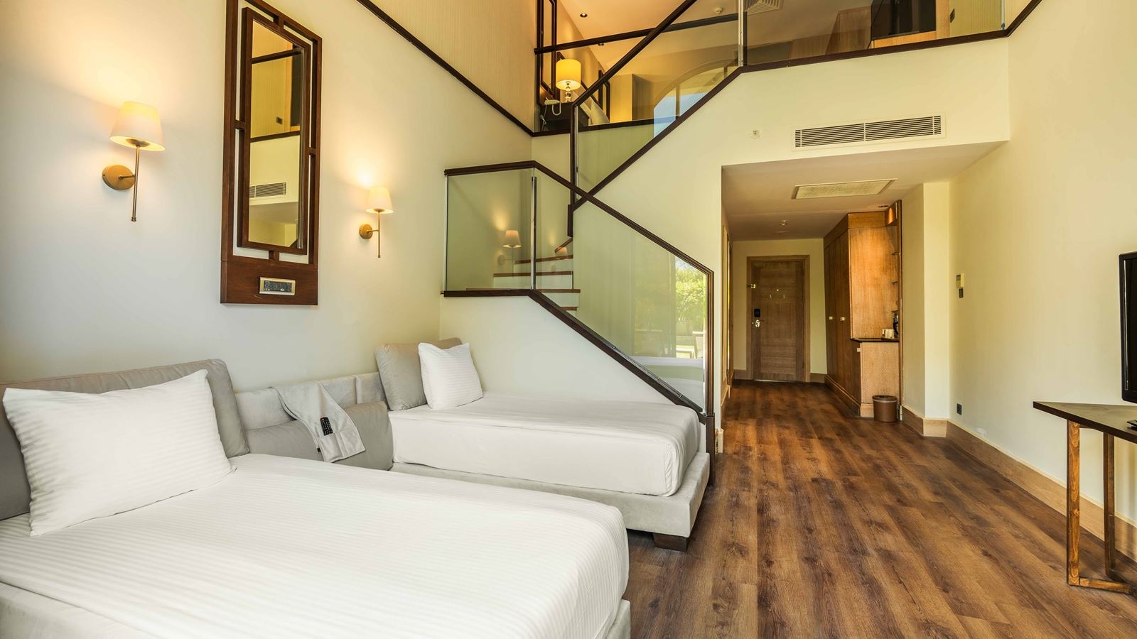 rooms-dublex-family-suite