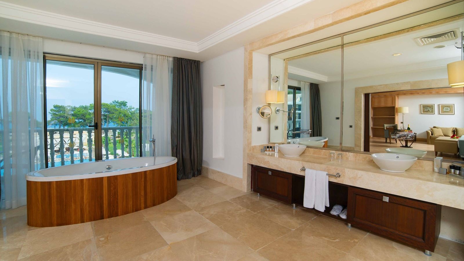 rooms-honeymoon-executive-suite