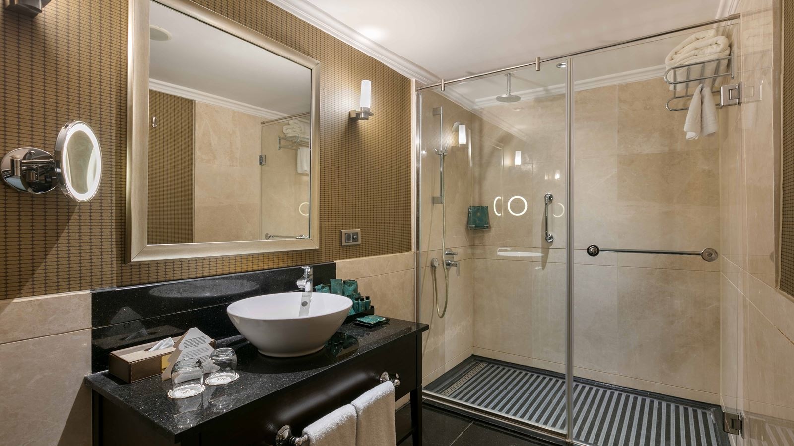 rooms-platinium-dublex-suite-executive-with-pool