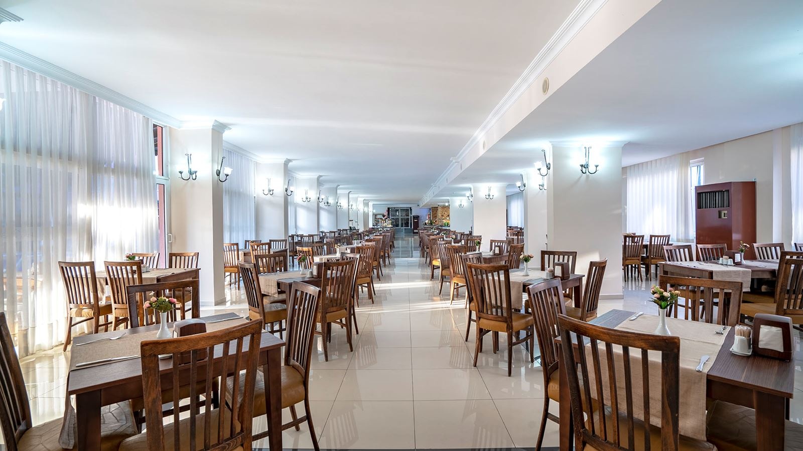 restaurants-main-restaurant