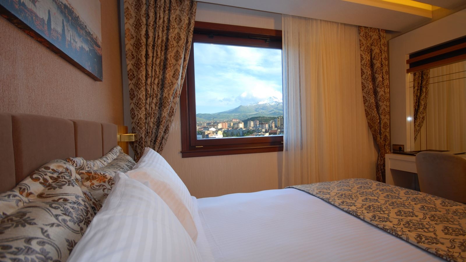 rooms-standard-room