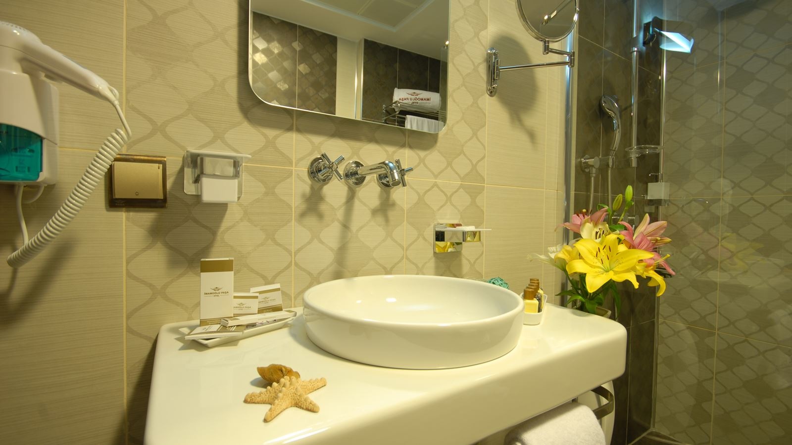 rooms-standard-room