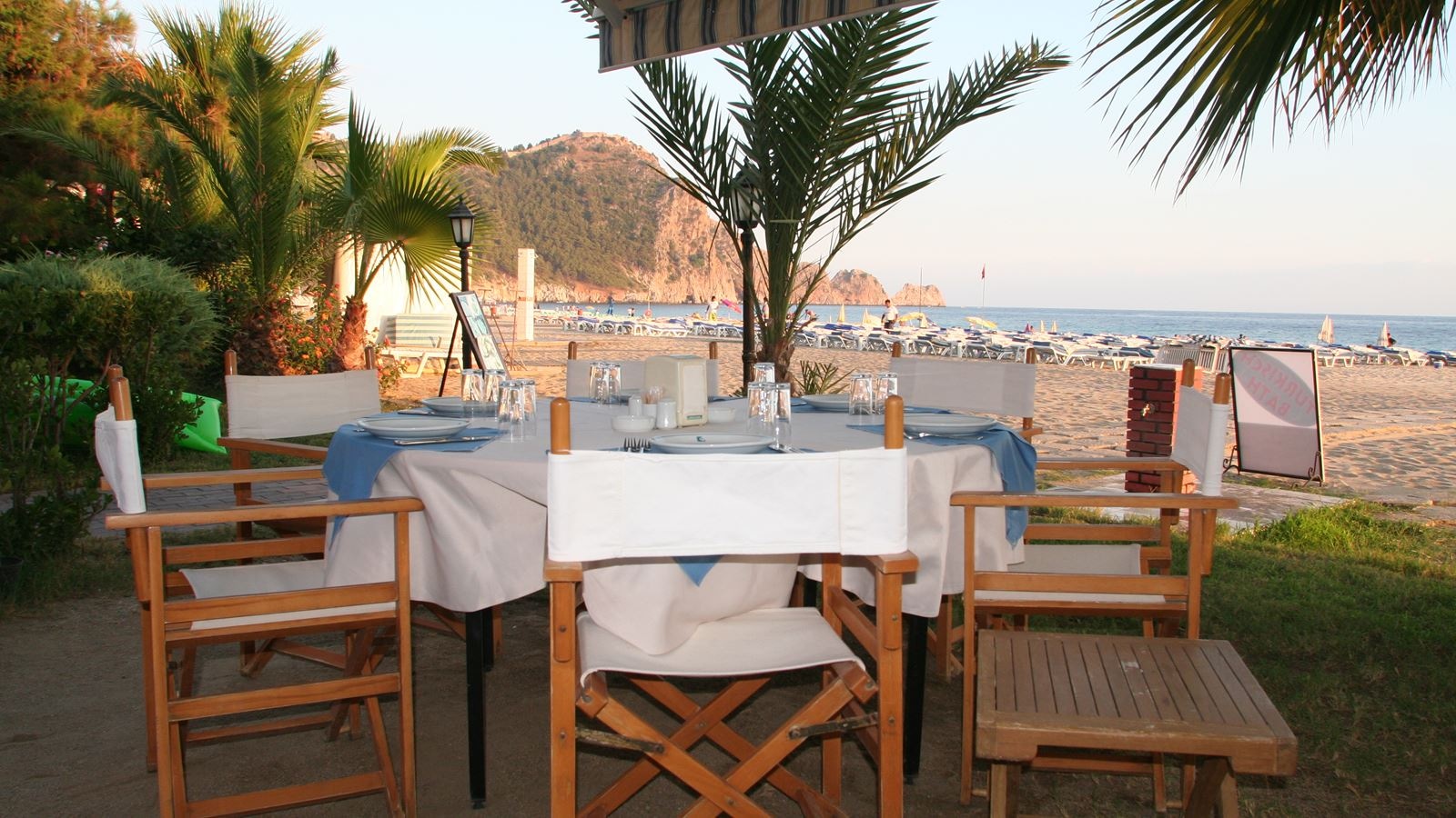 restaurants-elysee-garden-restaurant