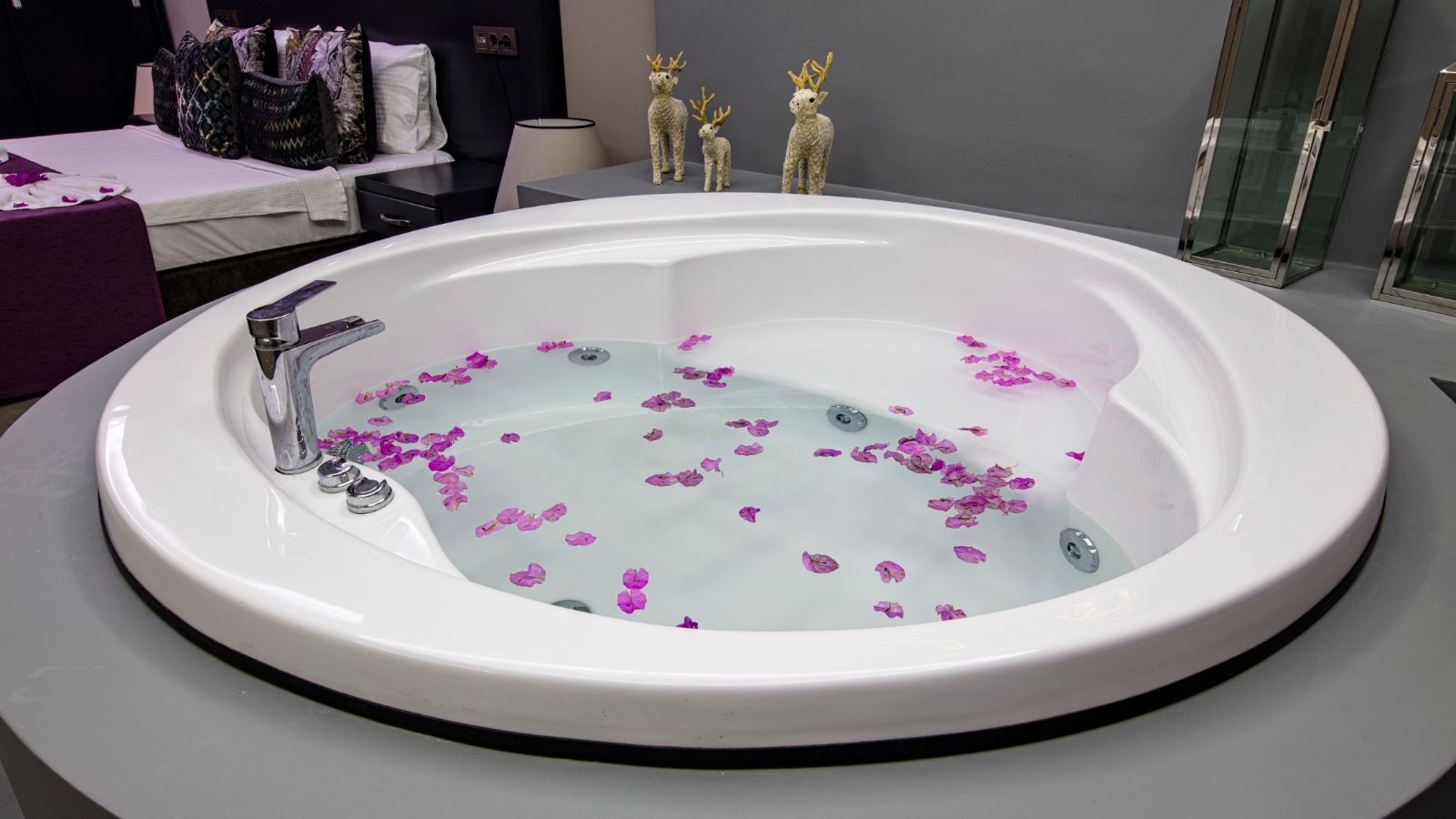 rooms-king-suite