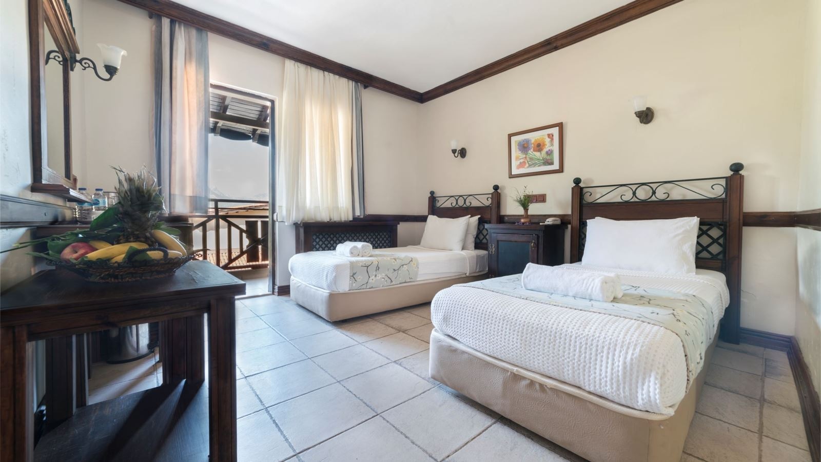 rooms-standard-room-with-balcony