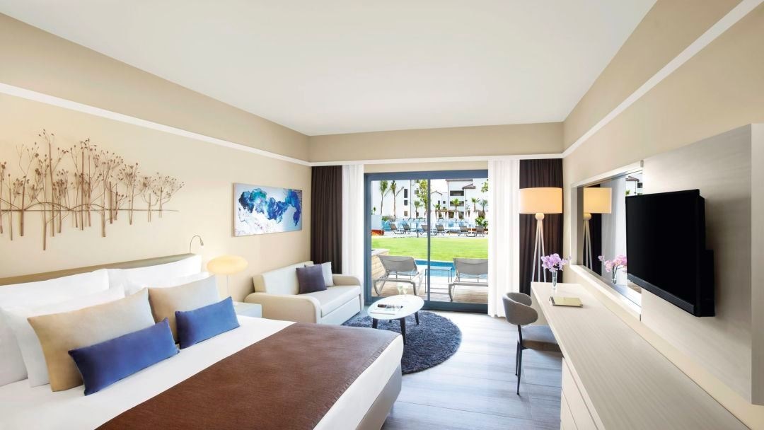 rooms-standard-room-swim-up-adult-area