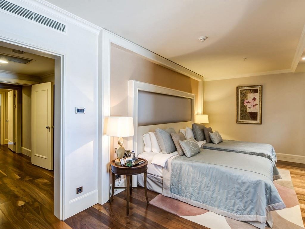 rooms-royal-dublex-suite