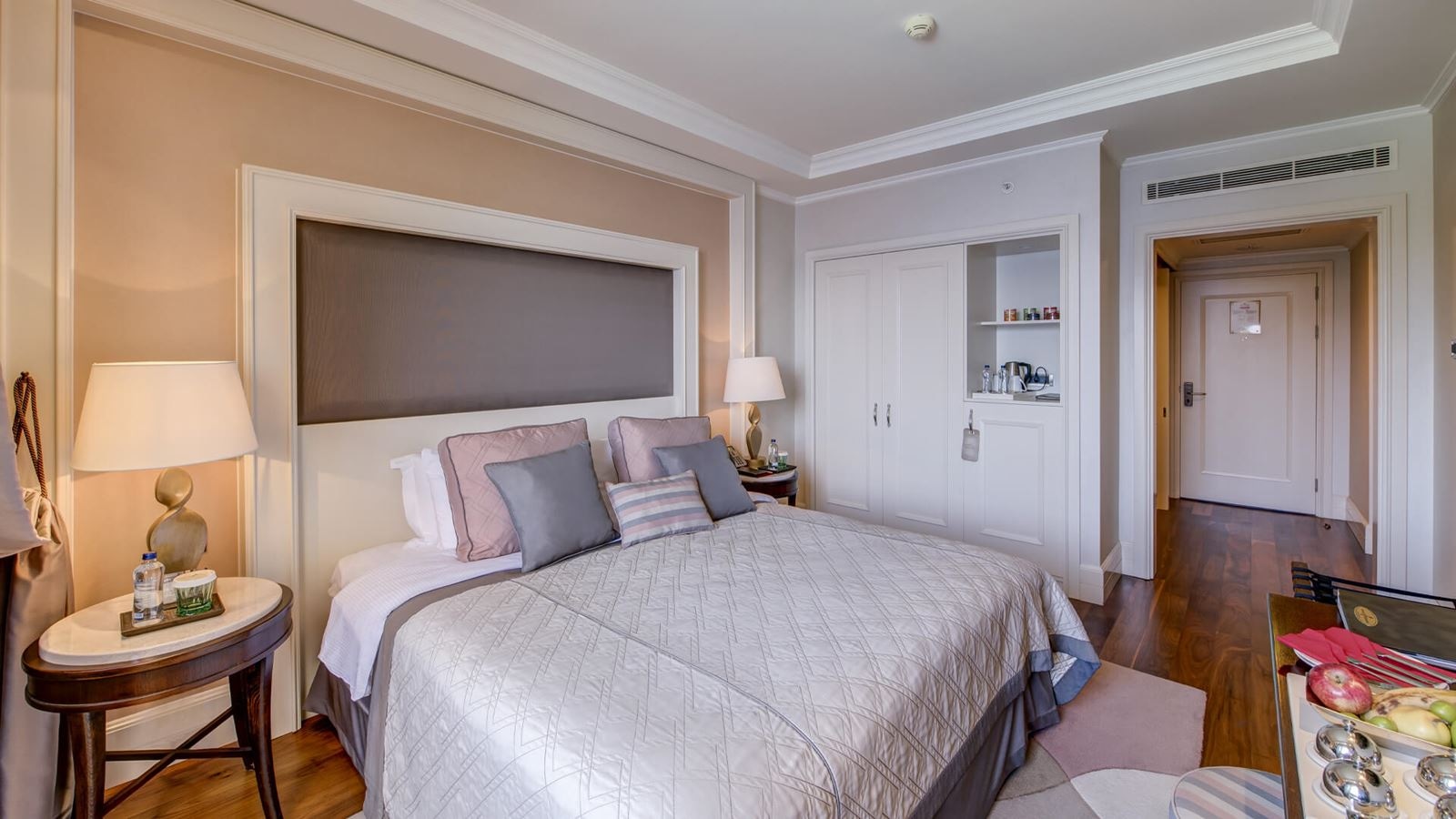 rooms-premium-twin-seaview-main-building-no-balcony