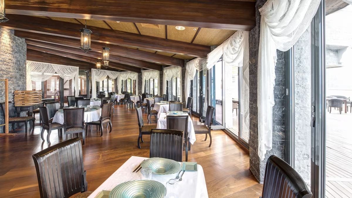 restaurants-restaurants