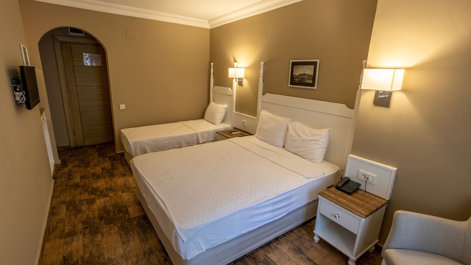 rooms-standart-oda-bahce-manzara