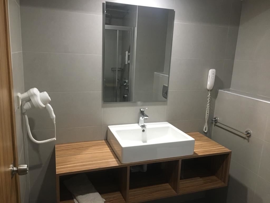 rooms-family-room