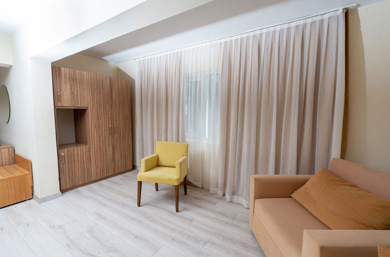 rooms-corner-suite
