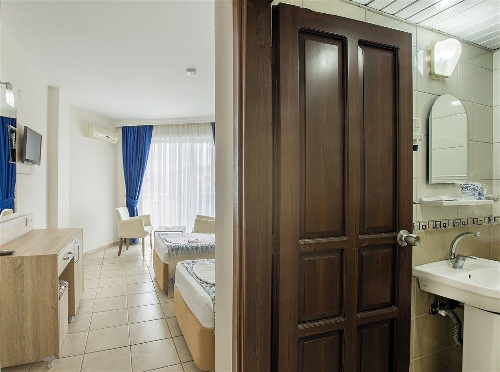 rooms-standard-room