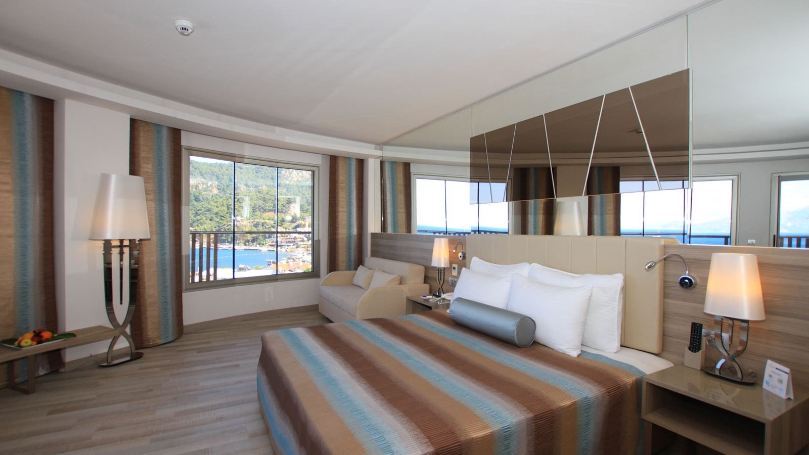 rooms-panorama-sea-view-room
