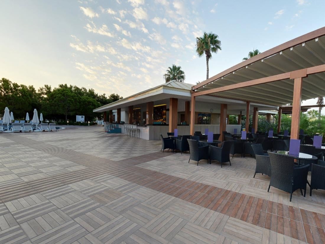 bars-be-relax-pool-bar