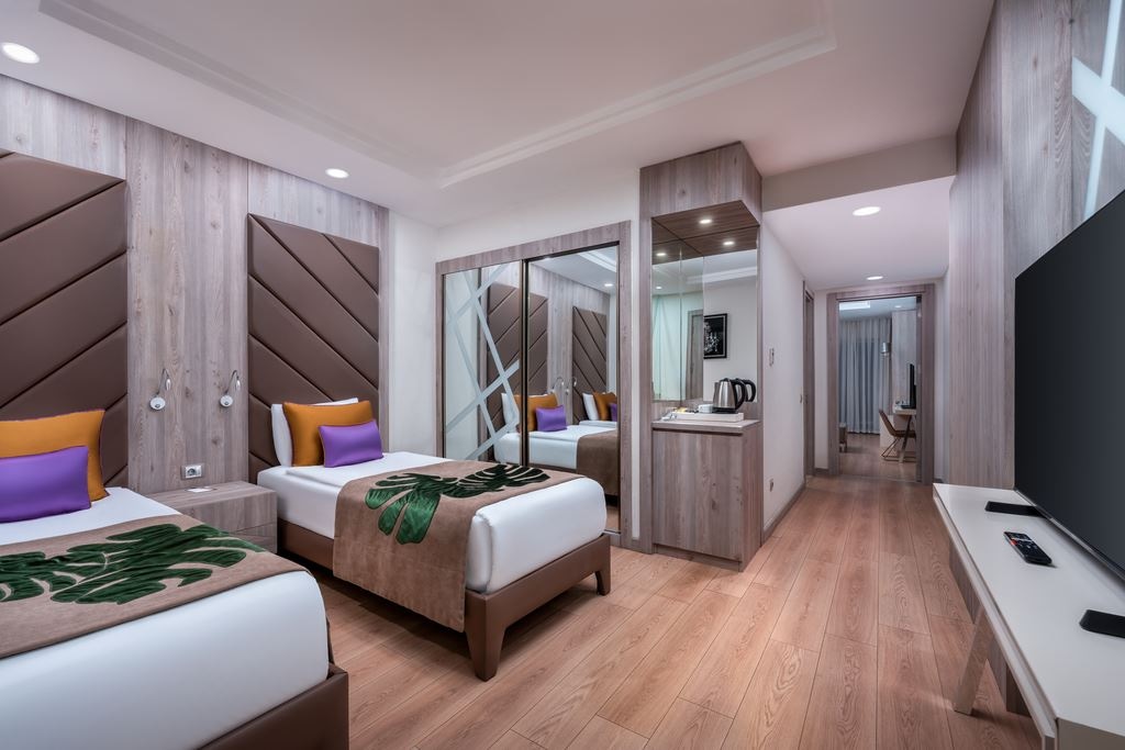 rooms-be-family-a-room-side-sea-view