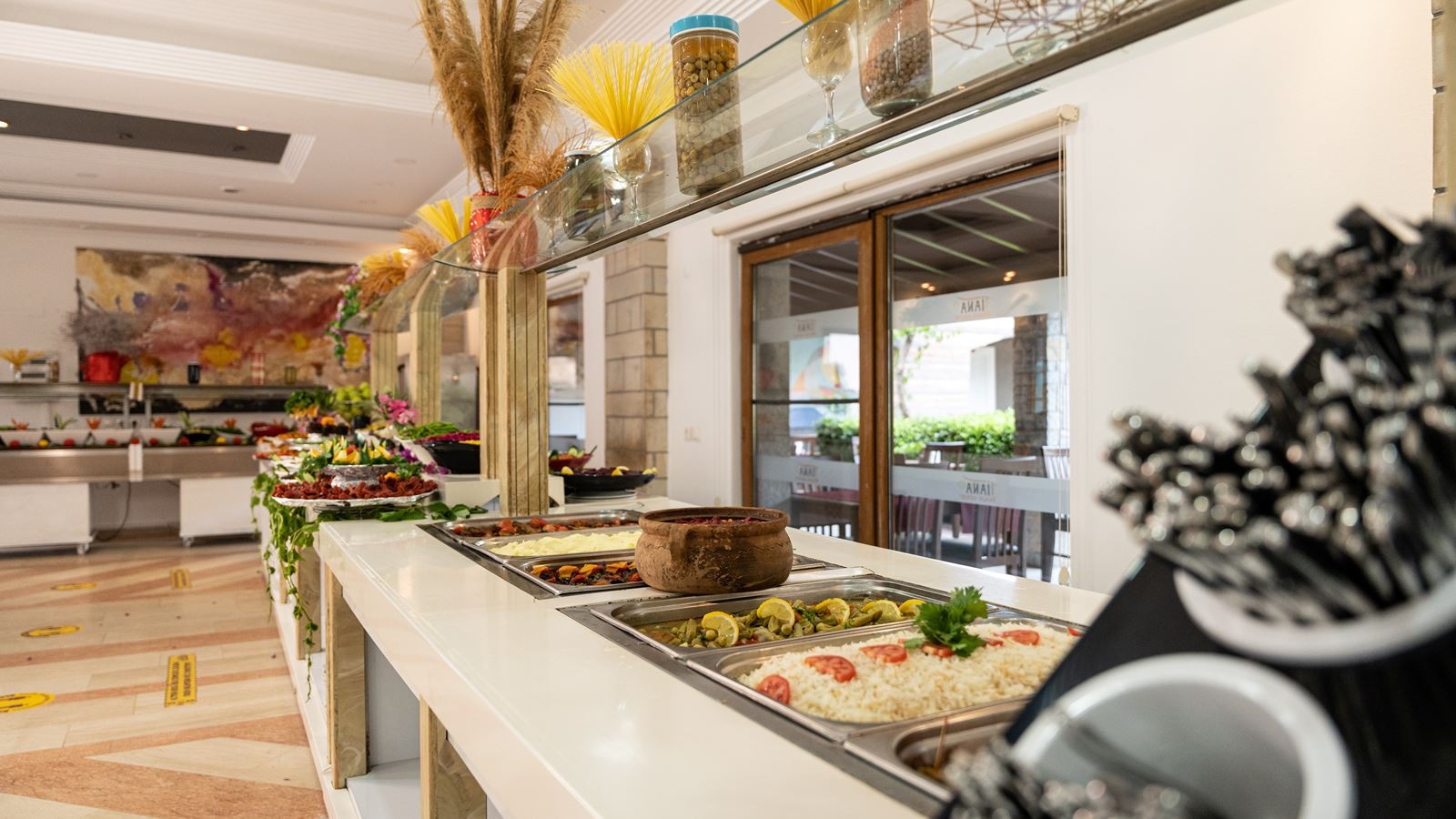 restaurants-main-restaurant