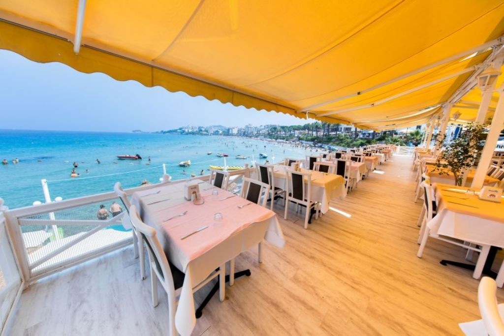 restaurants-restaurant