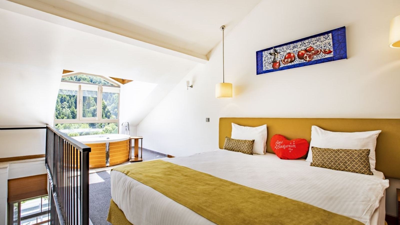 rooms-dubleks-suit