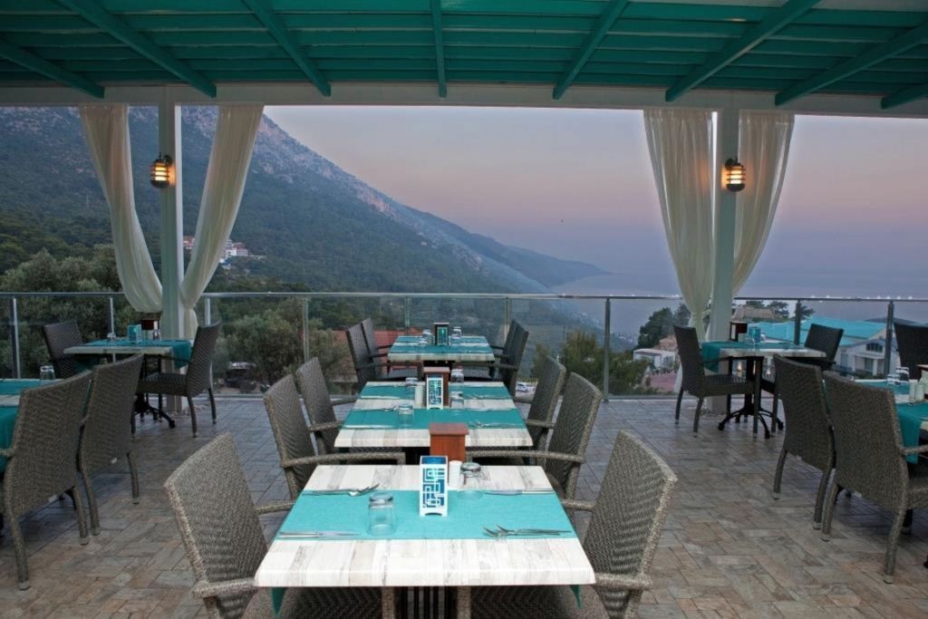 restaurants-restaurants