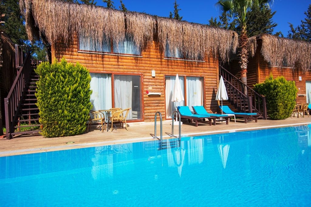 rooms-deluxe-suite-bungalow