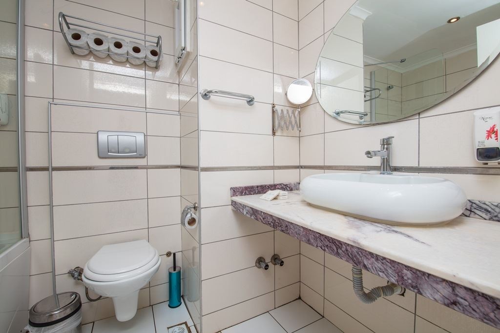 rooms-standard-swim-up-room