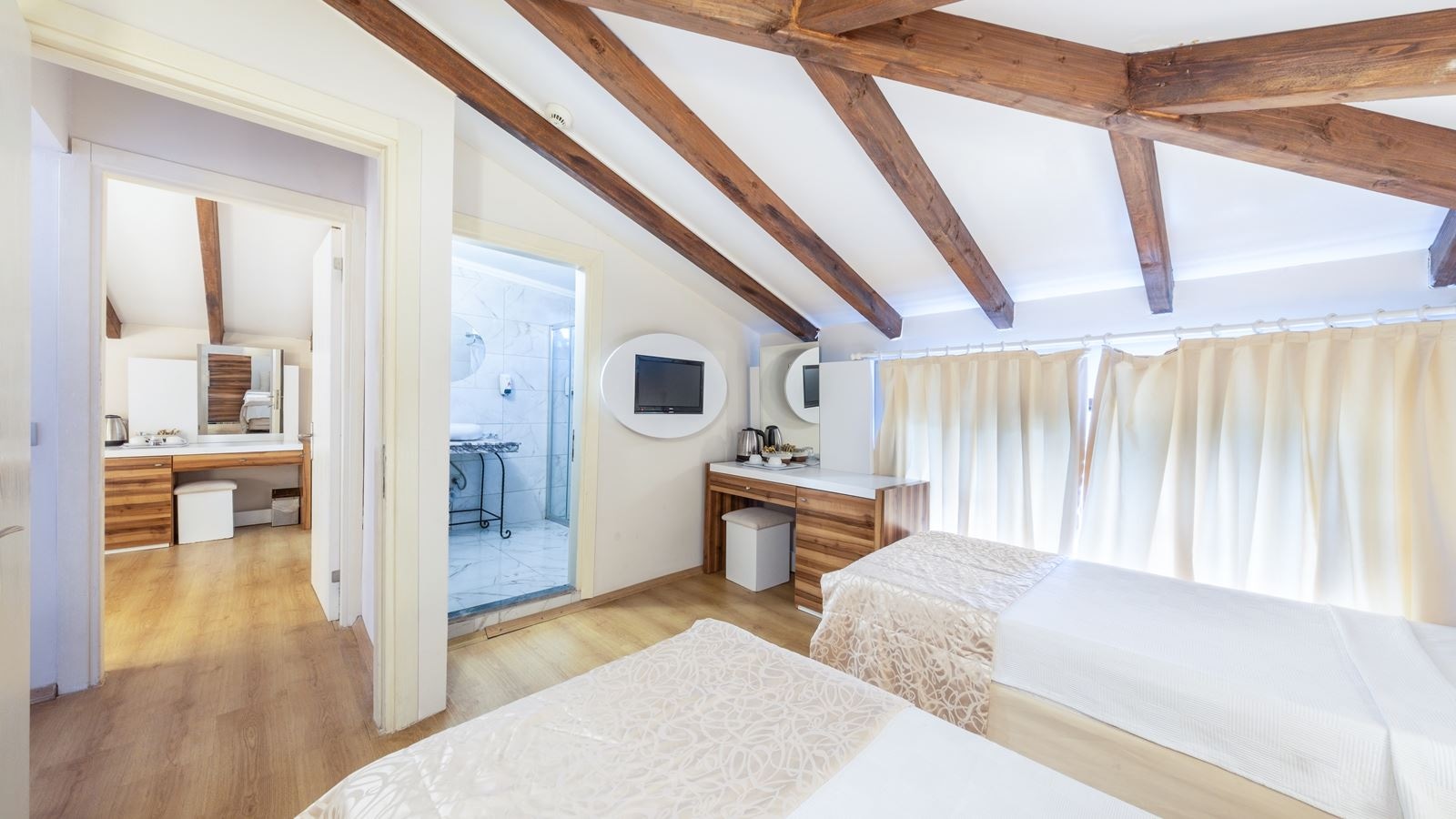 rooms-family-bungalow