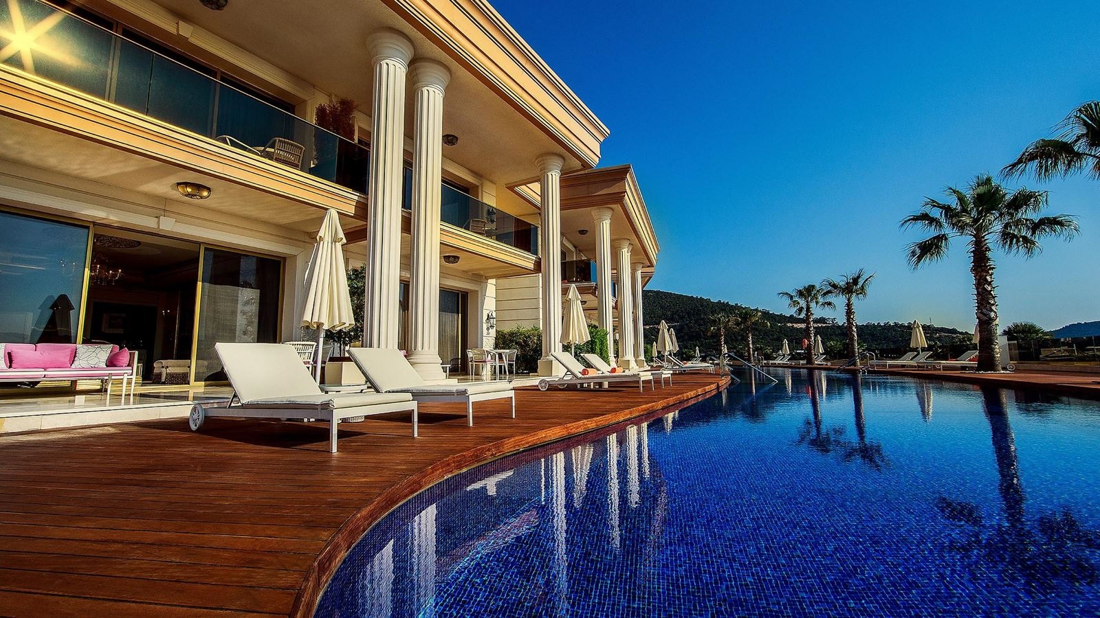 rooms-deluxe-room-swim-up-sea-view