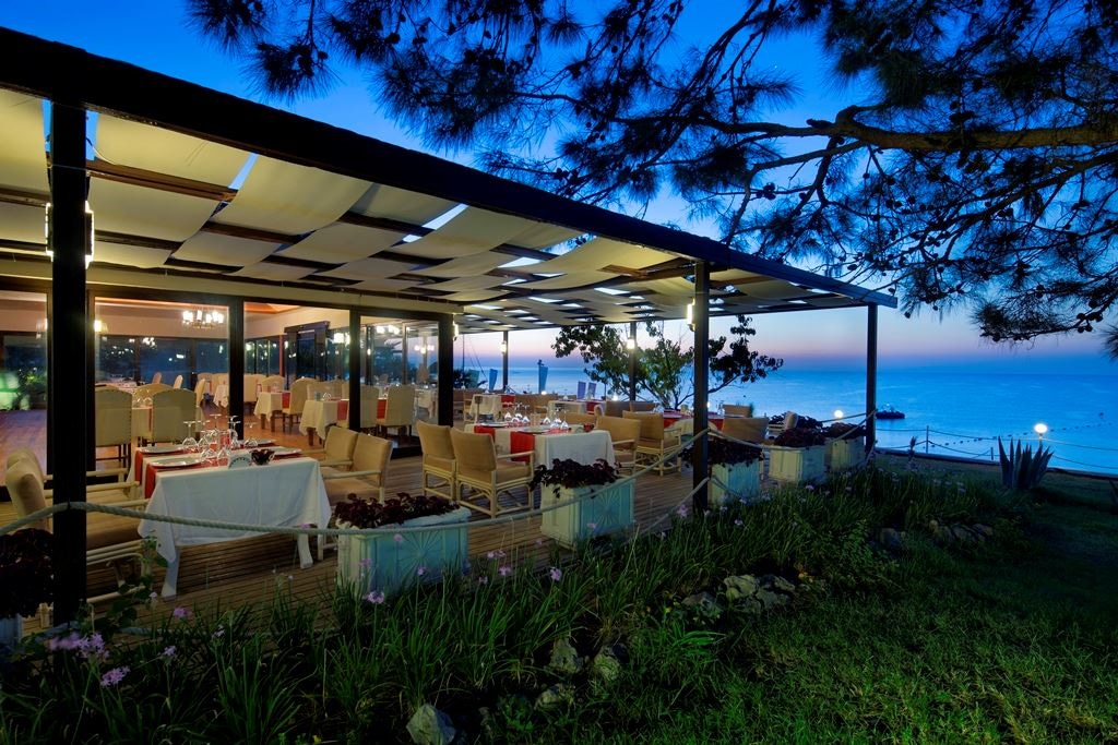 restaurants-lara-patisserie