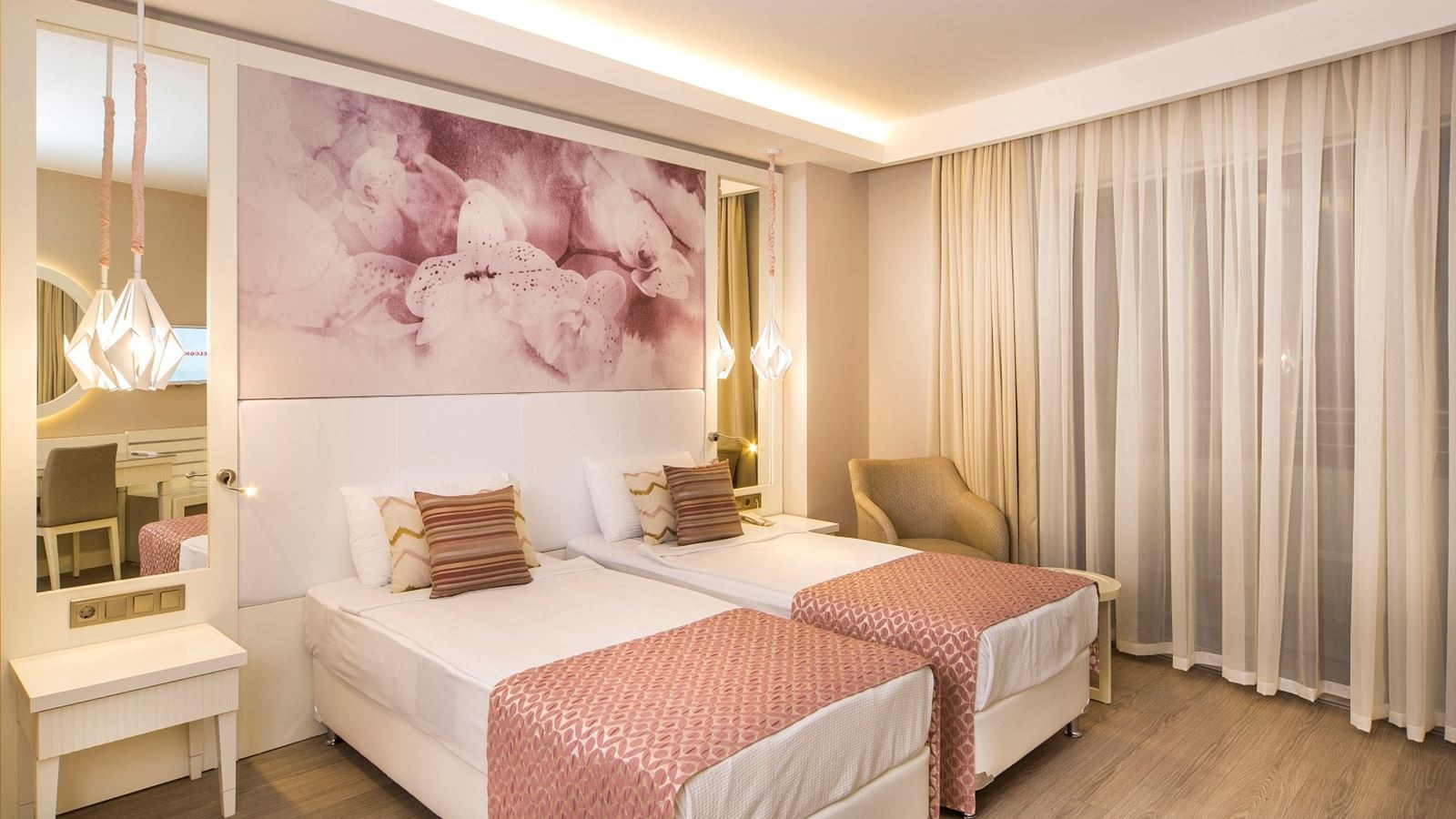 rooms-standard-river-view