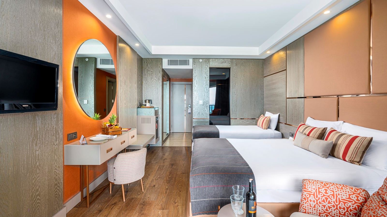 rooms-standard-room-land-view