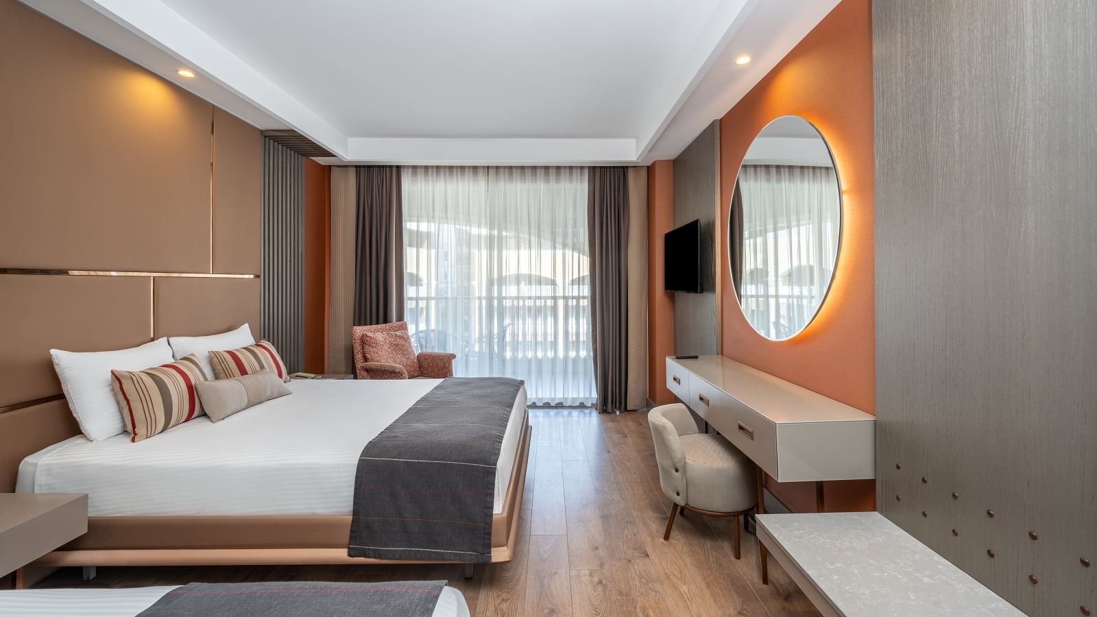 rooms-standard-room-side-sea-view