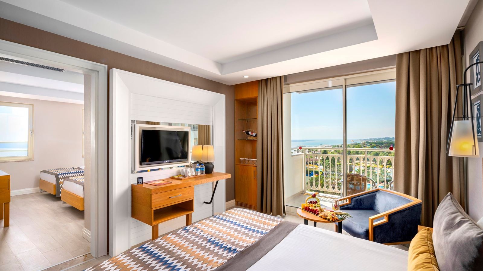 rooms-family-room-connect