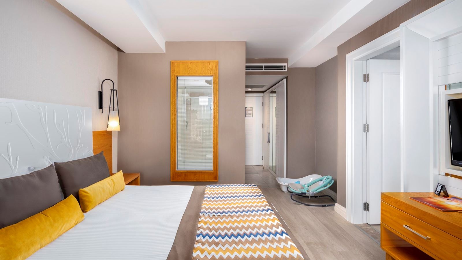 rooms-family-room-connect