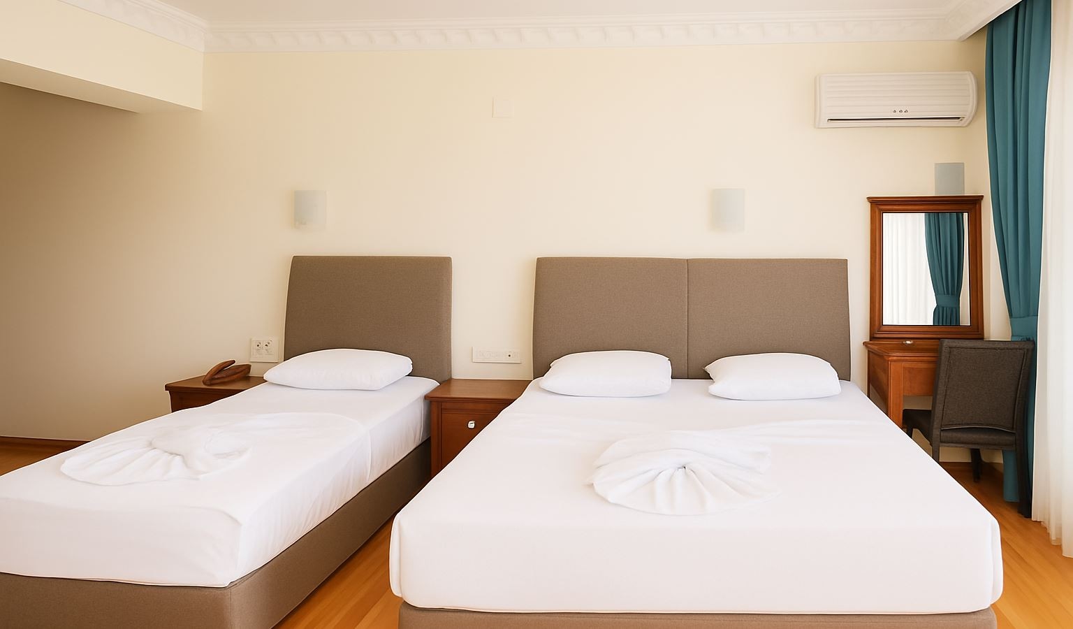 rooms-standard-room-with-balcony