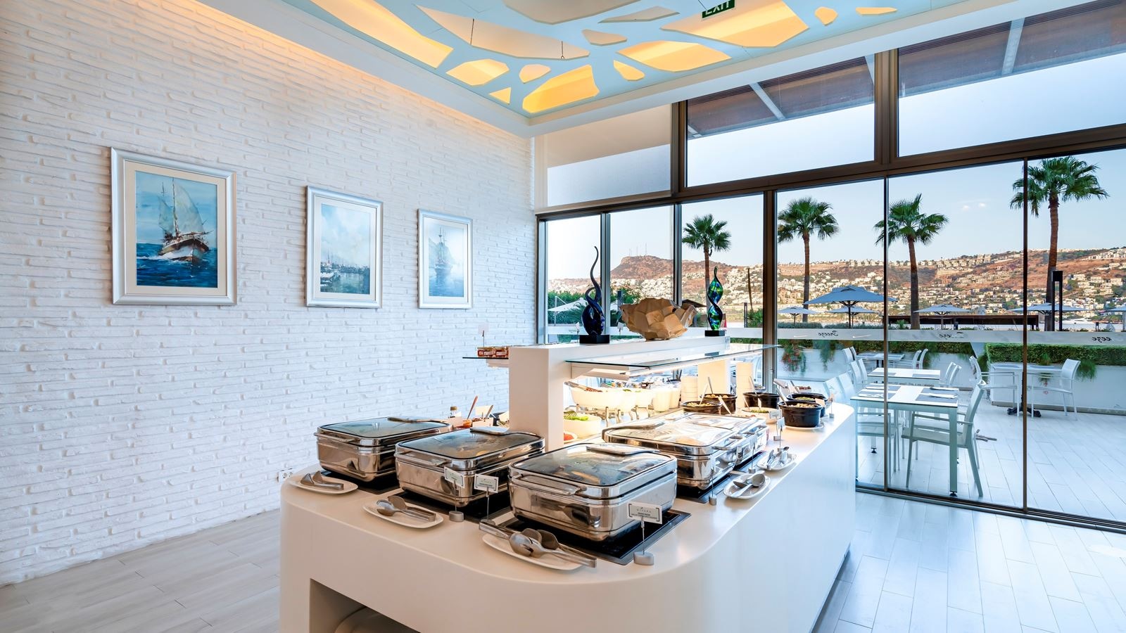 restaurants-breeze-restaurant