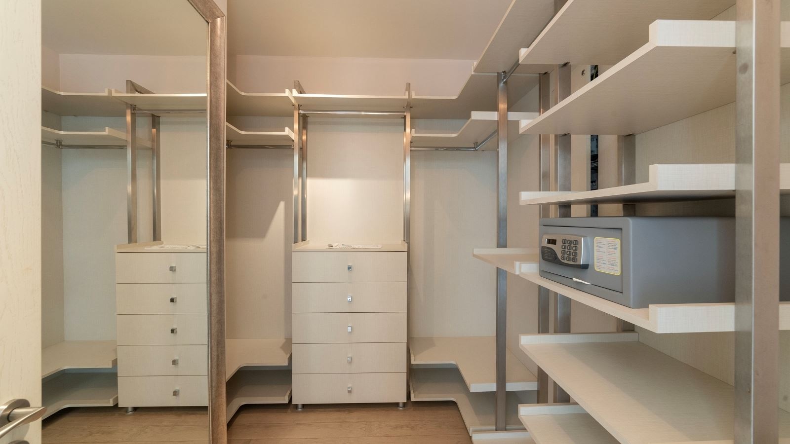 rooms-premium-family-connection-room